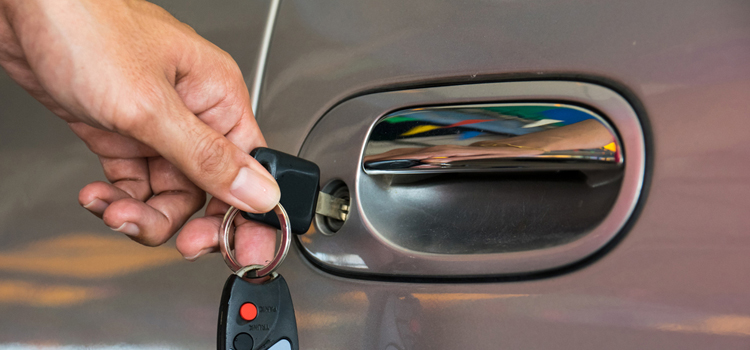 Car door lock repair in Bell